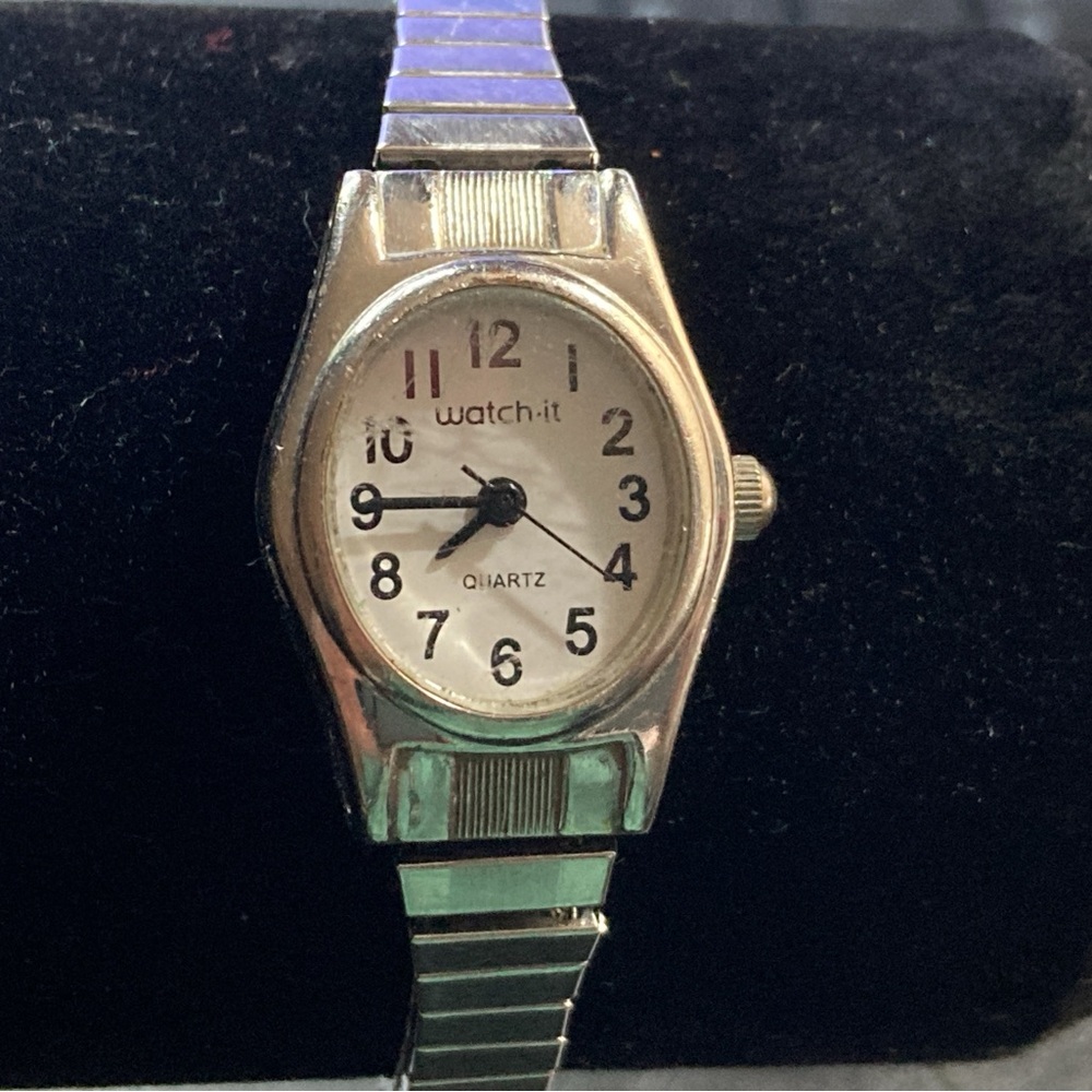 VINTAGE WATCH-IT LADIES SILVER TONE WATCH